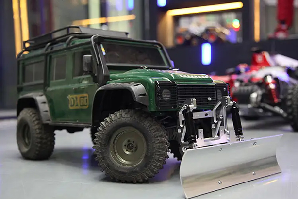 1/18 vs 1/24 Scale RC Car: Which is Better?